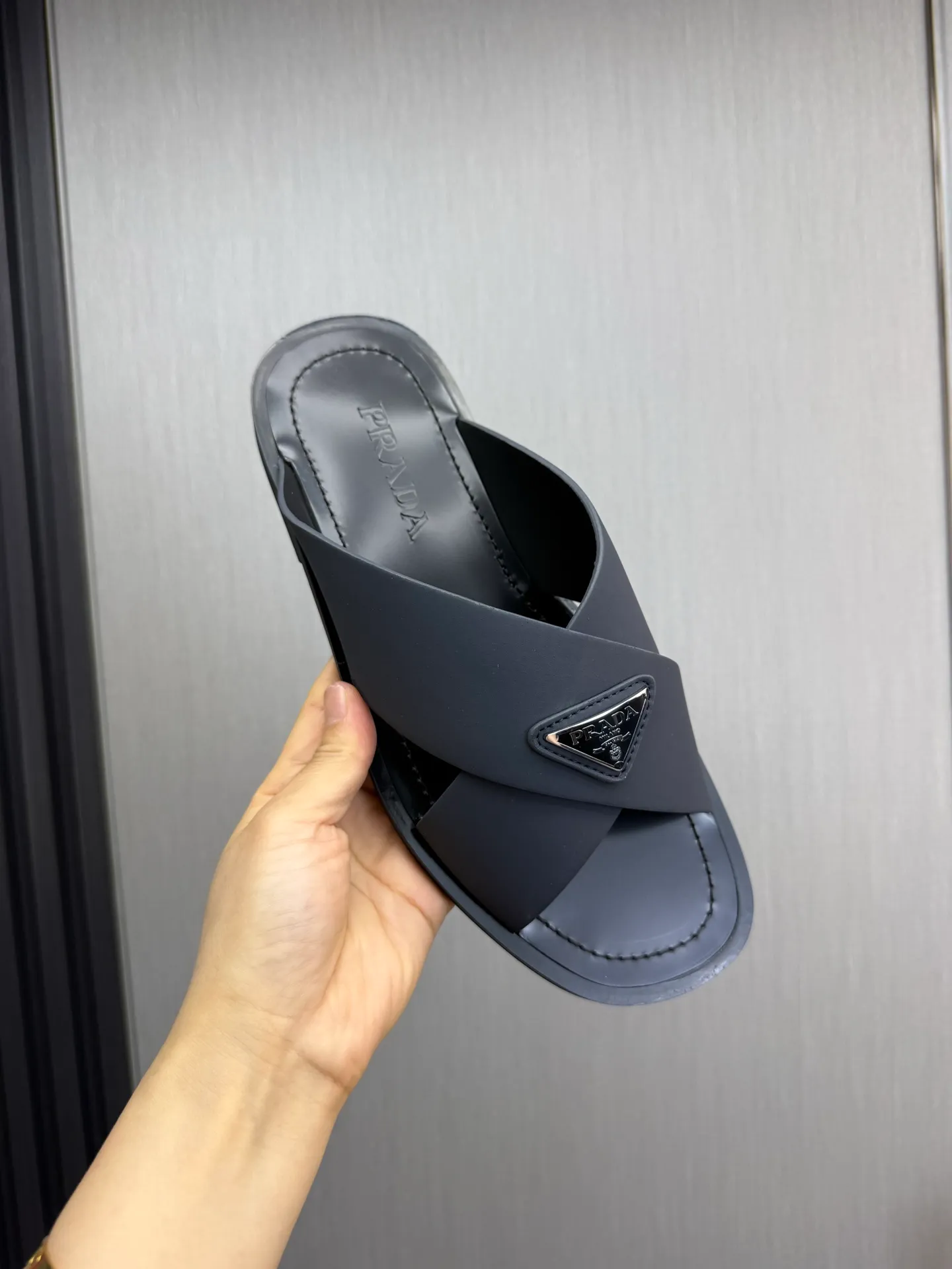 Factory price 340💰 ＰＲＡＤＡPrada - popular men's slippers hot sale 🔥 🩴Official website one to one production 38-45 sizes 45 46 🉑️Customized!